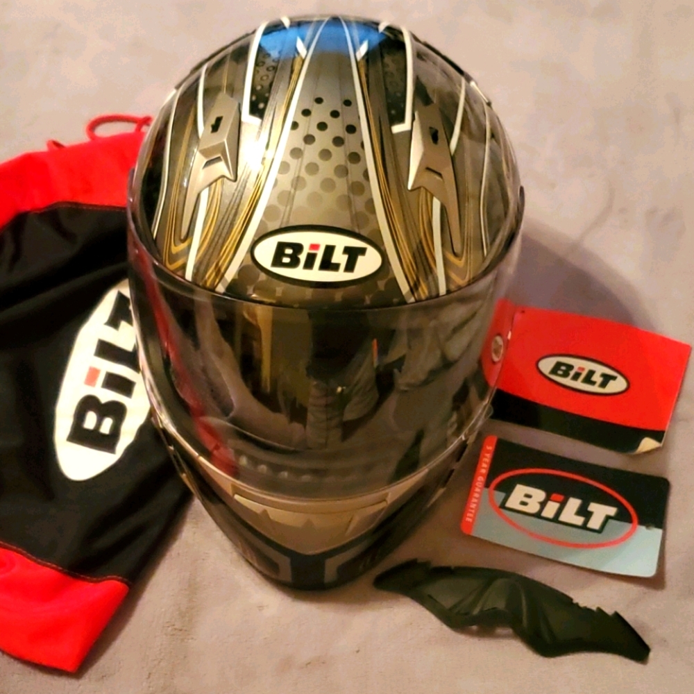 Bilt Helment Medium Silver Gold